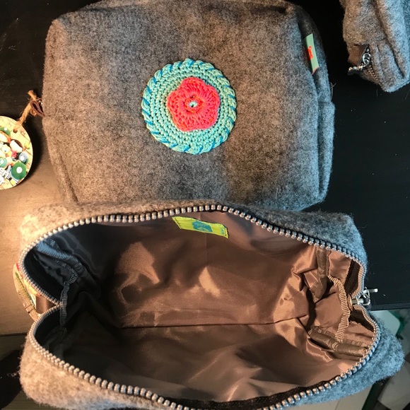 Authentic Multi-purpose pouch - Picture 3 of 3